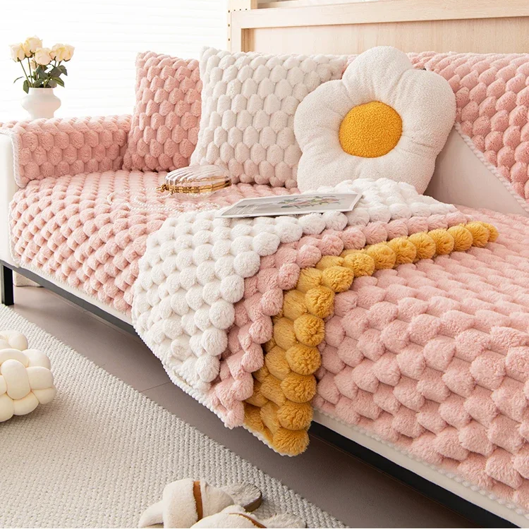 Housse de canapé rose chic, peluche douce pour une ambiance cosy et tendance